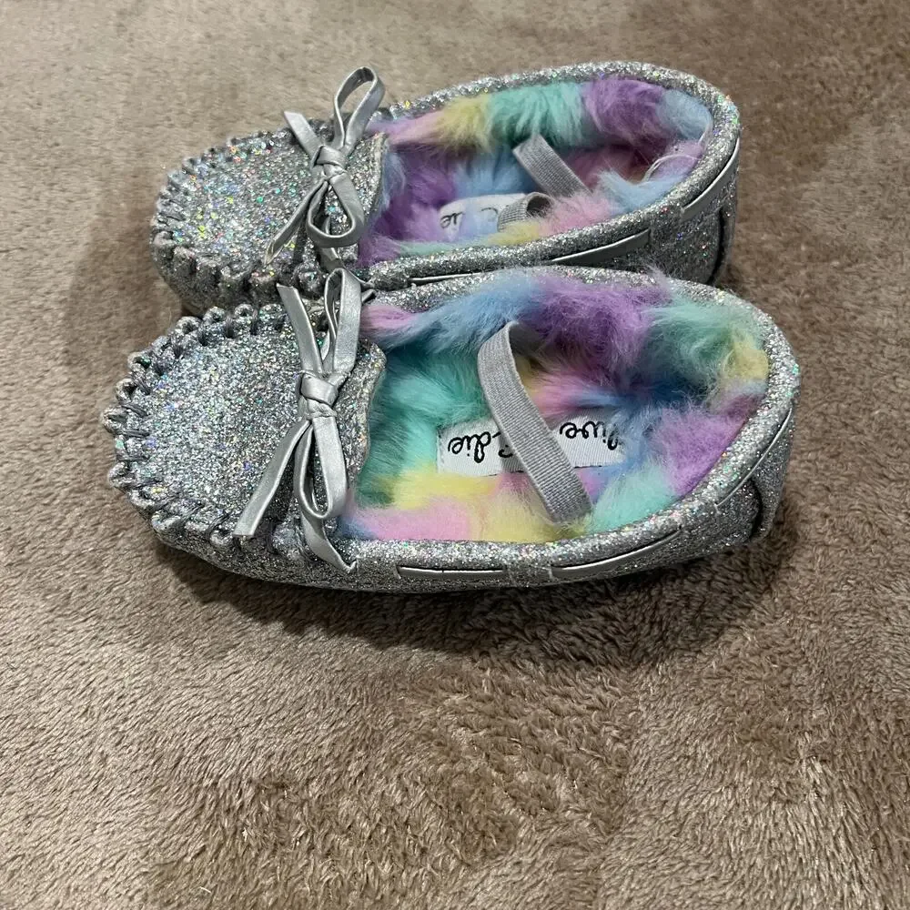 Olive & Edie Silver Glitter Moccasin Slippers, Faux Fur Lined Baby Girl's Size 5